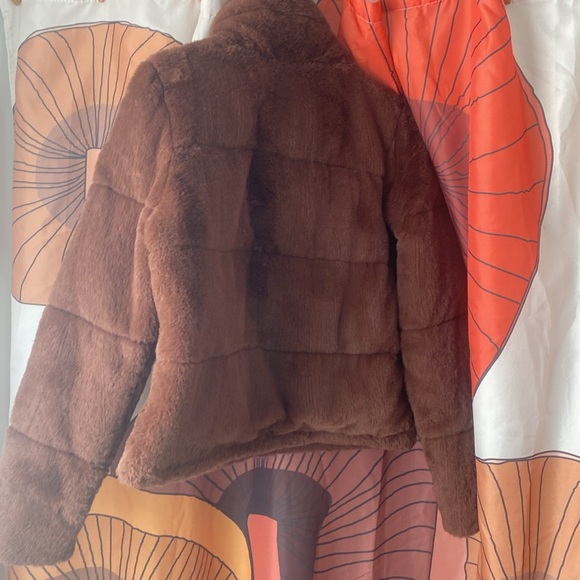 Abercrombie Faux Fur Mini Puffer Coat - Picture 7 of 16